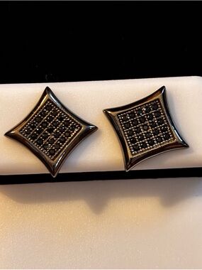 Men's Black Diamond-Pattern Rhombus Cufflinks